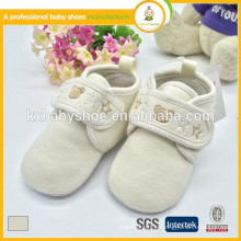 Atacado 2015 venda quente 0-24 meses de tecido recém-nascido soft touch baby shoes